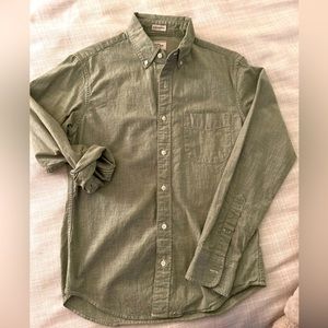 J. Crew Green button down - slim untucked - small
